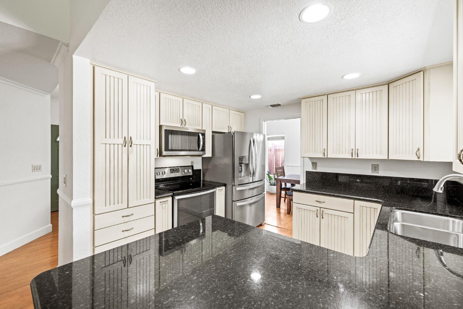 Phoenix Ridge Place, Fair Oaks, California image 19