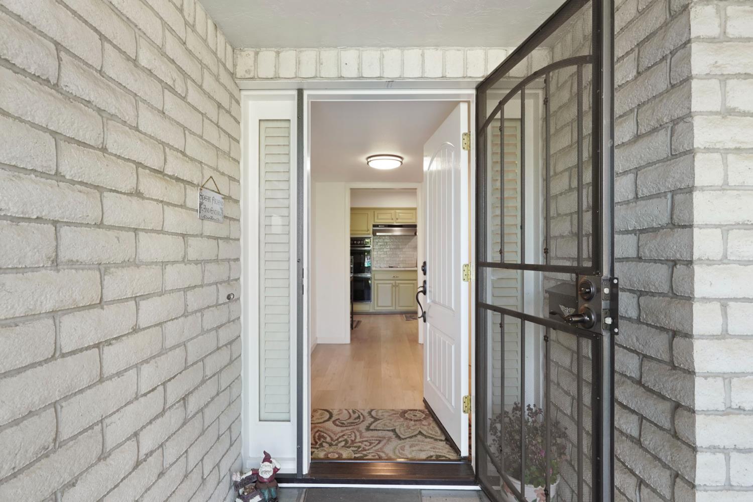Lakewood Drive, Lodi, California image 8