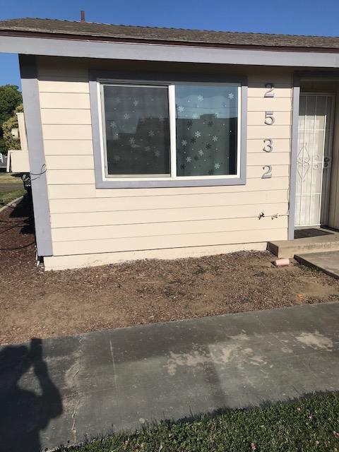W Chestnut Court, Visalia, California image 11