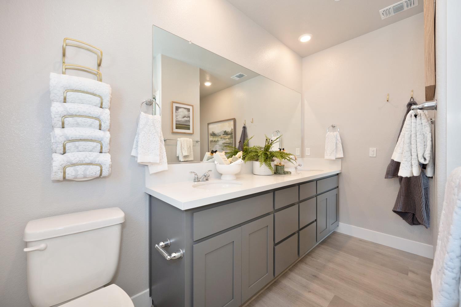 Westwind Way, Rocklin, California image 32