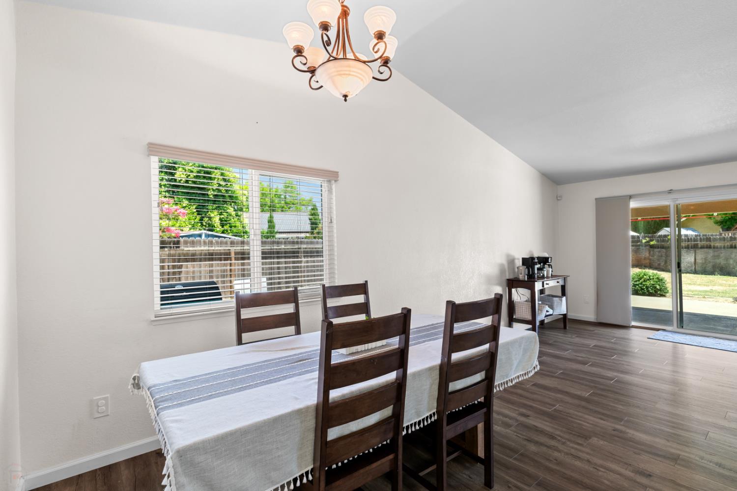 Blackrock Place, Modesto, California image 16