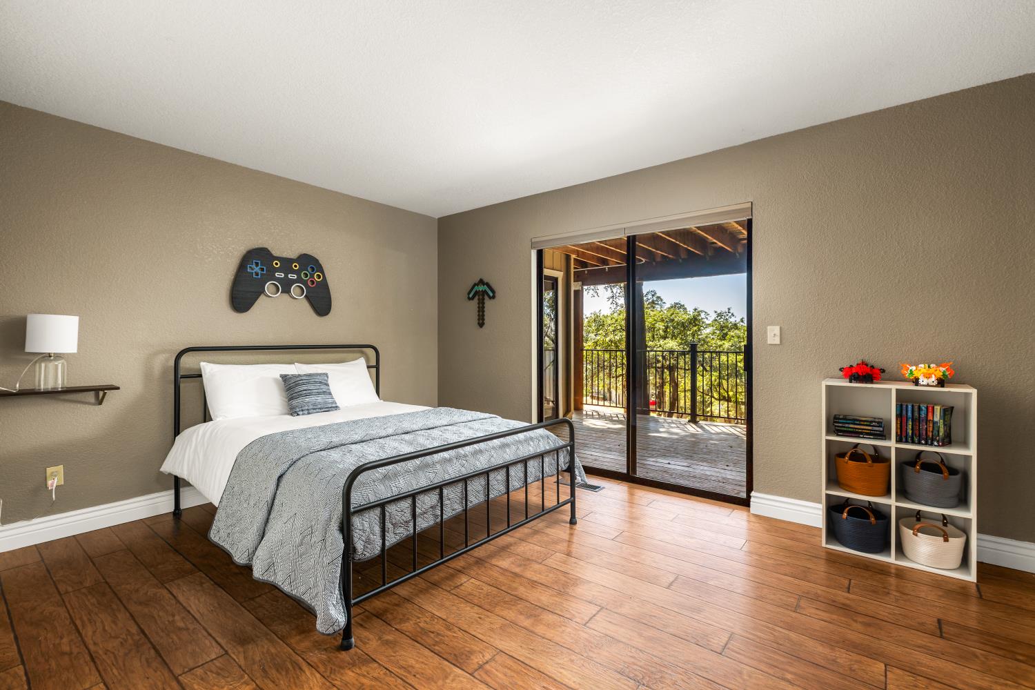 Waxwing Court, Penn Valley, California image 38