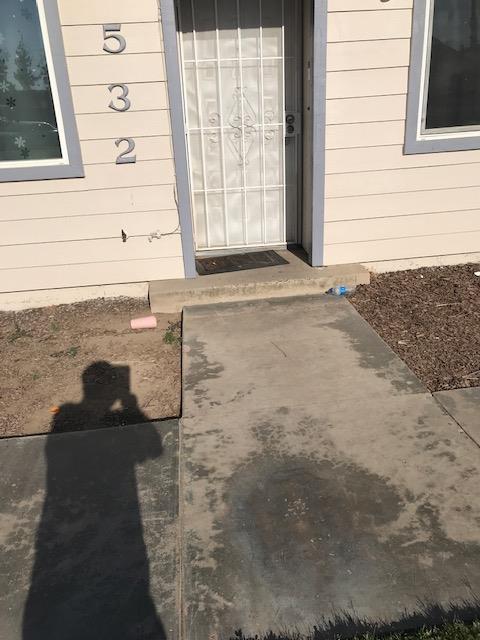 W Chestnut Court, Visalia, California image 13