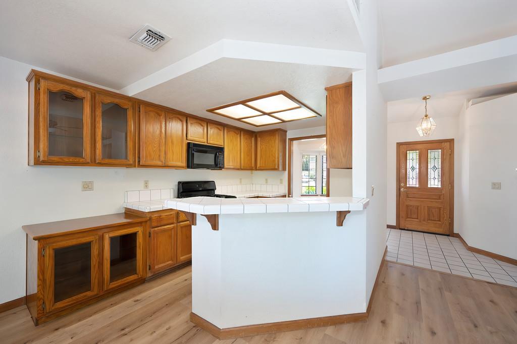 Kyle Court, Citrus Heights, California image 9