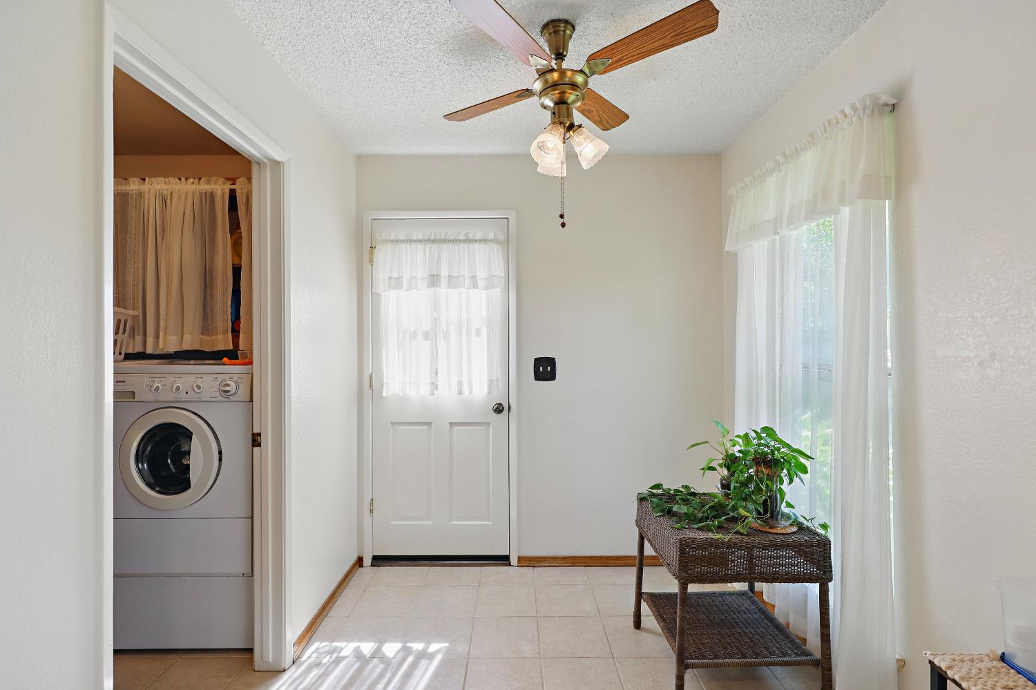 Larch, Concord, California image 16
