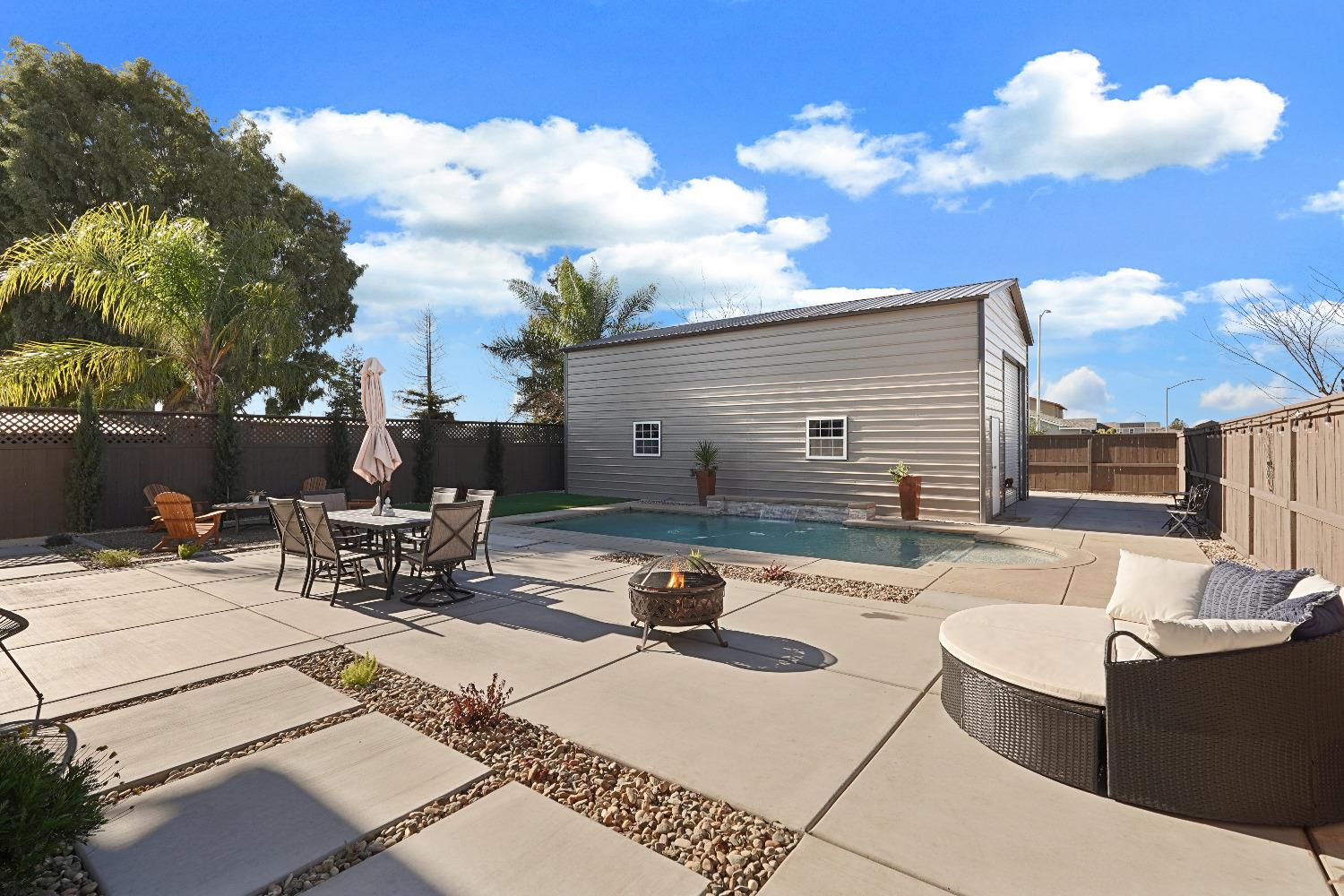 Pritchard Court, Galt, California image 44