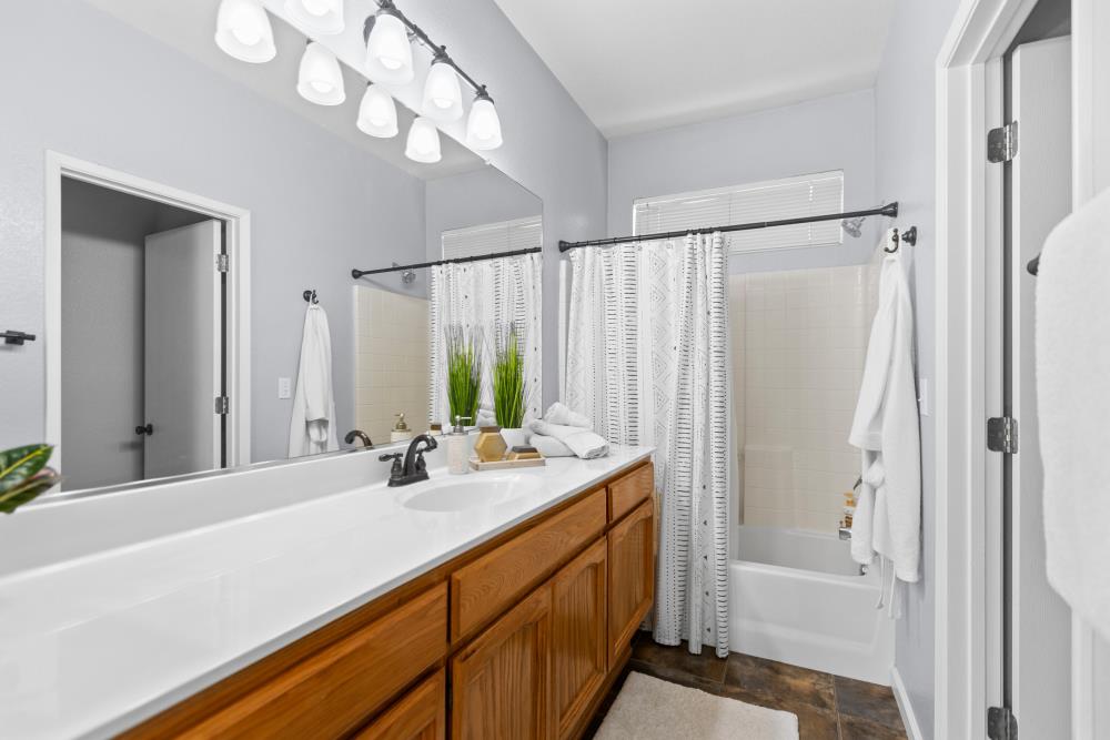 Sage Glen Way, Elk Grove, California image 33