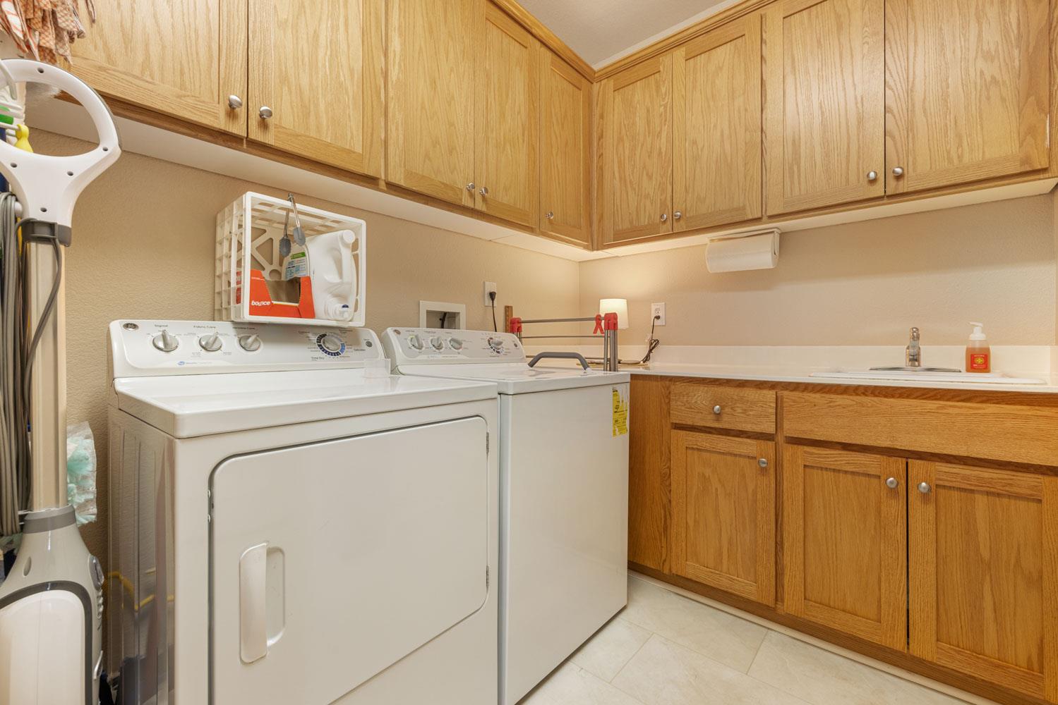 Persimmon, Turlock, California image 31