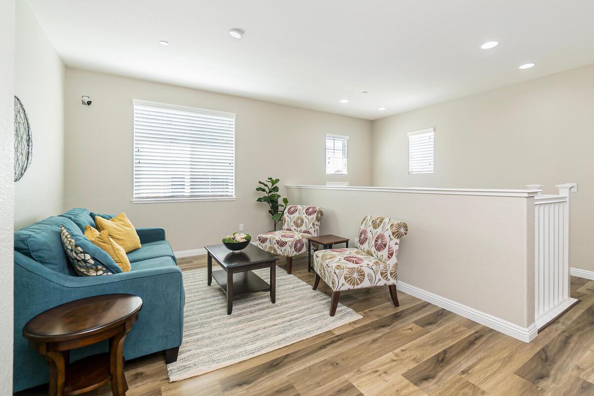 Earl Court, Woodland, California image 8