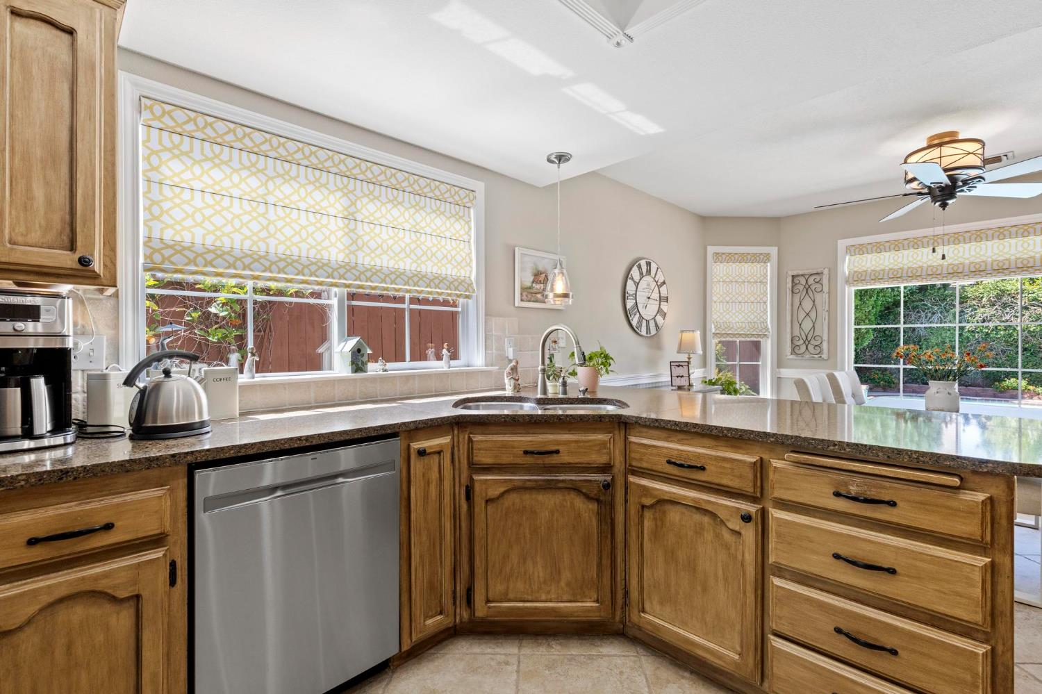 Northridge Drive, Yuba City, California image 12