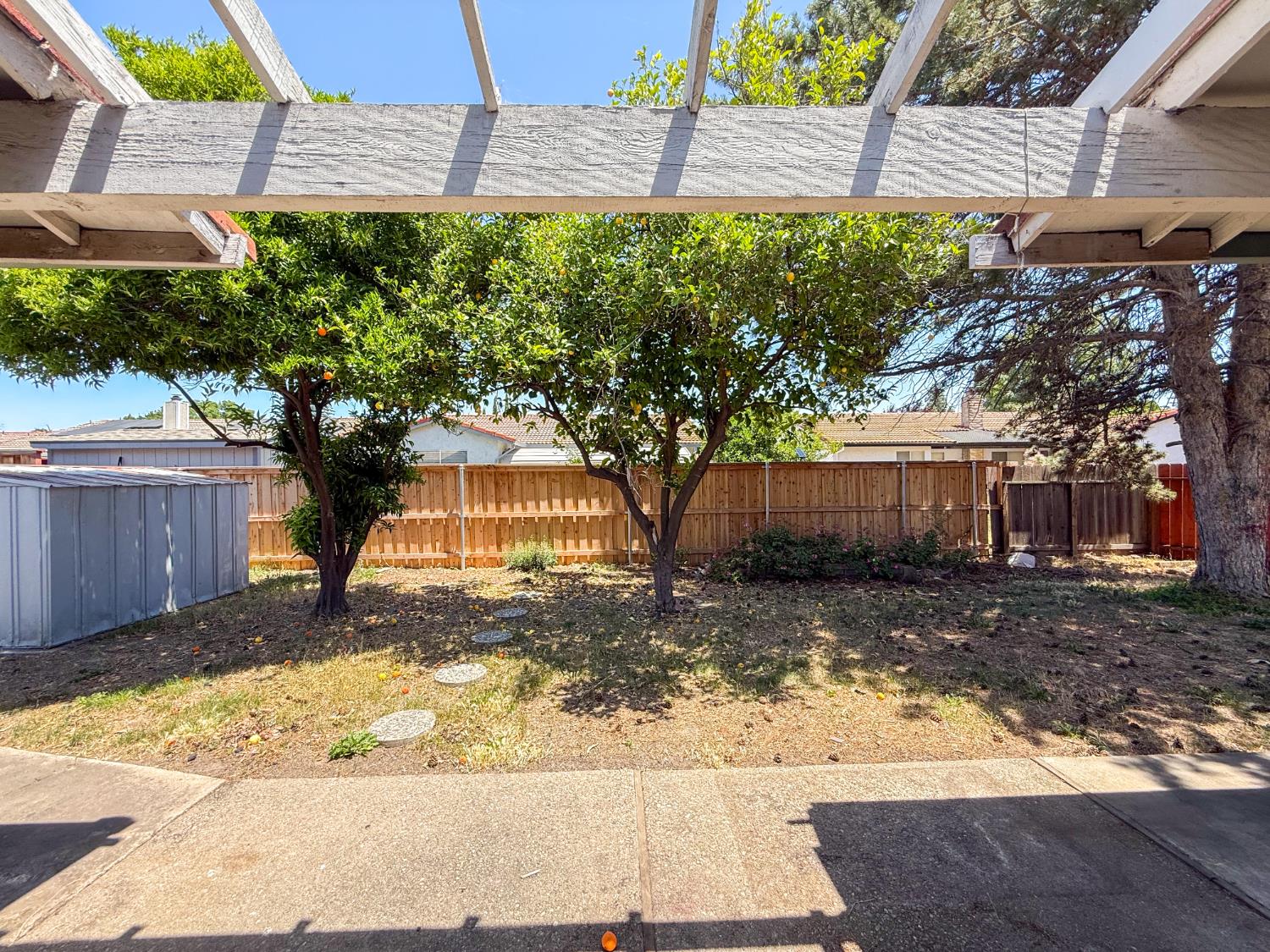 Manhattan Drive, Stockton, California image 26