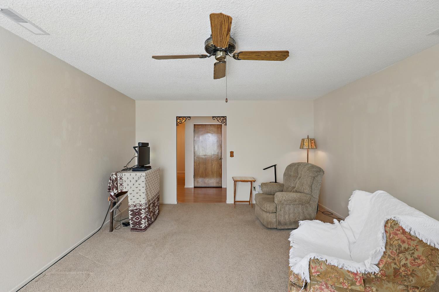 Larch, Concord, California image 9