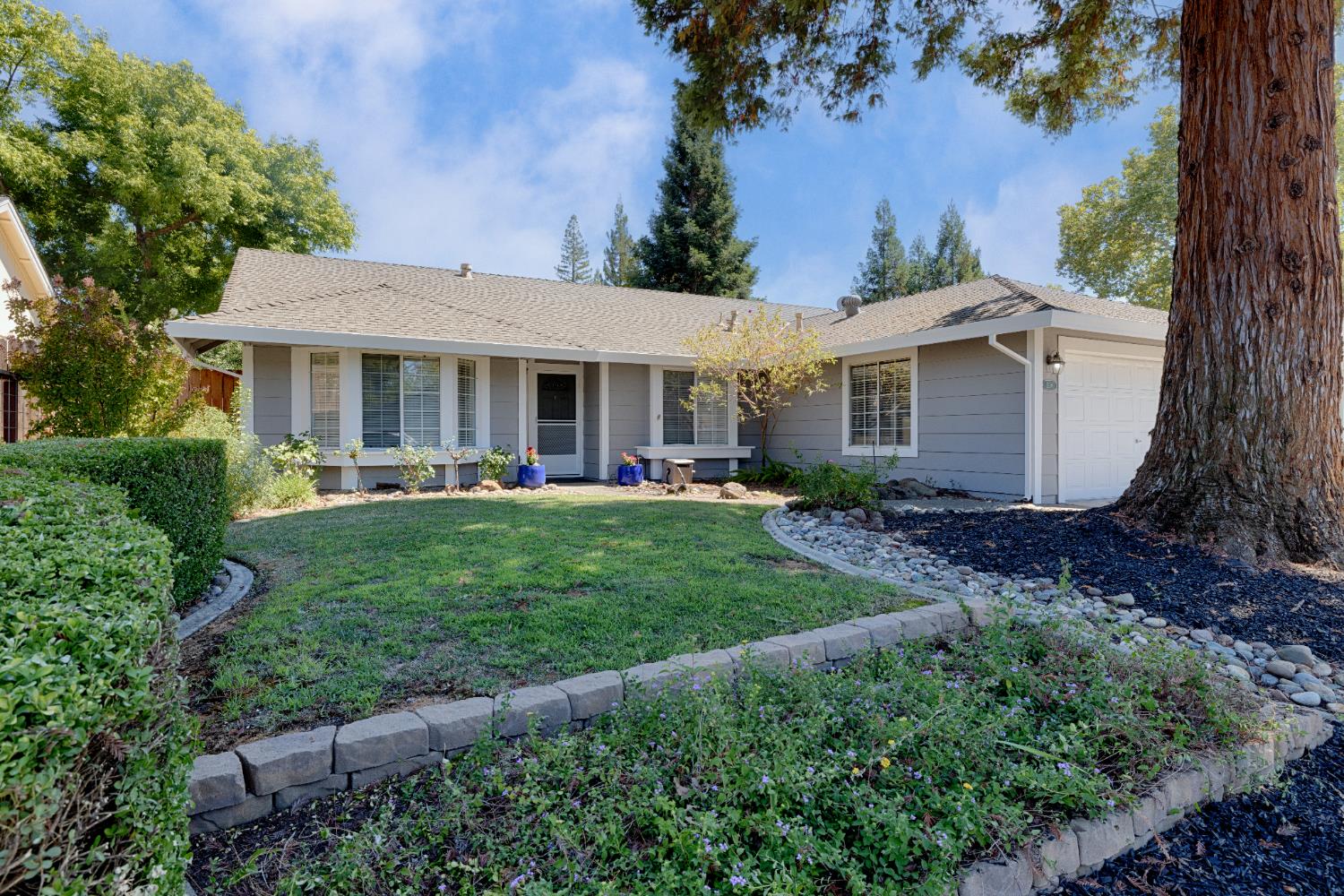 Phoenix Ridge Place, Fair Oaks, California image 2