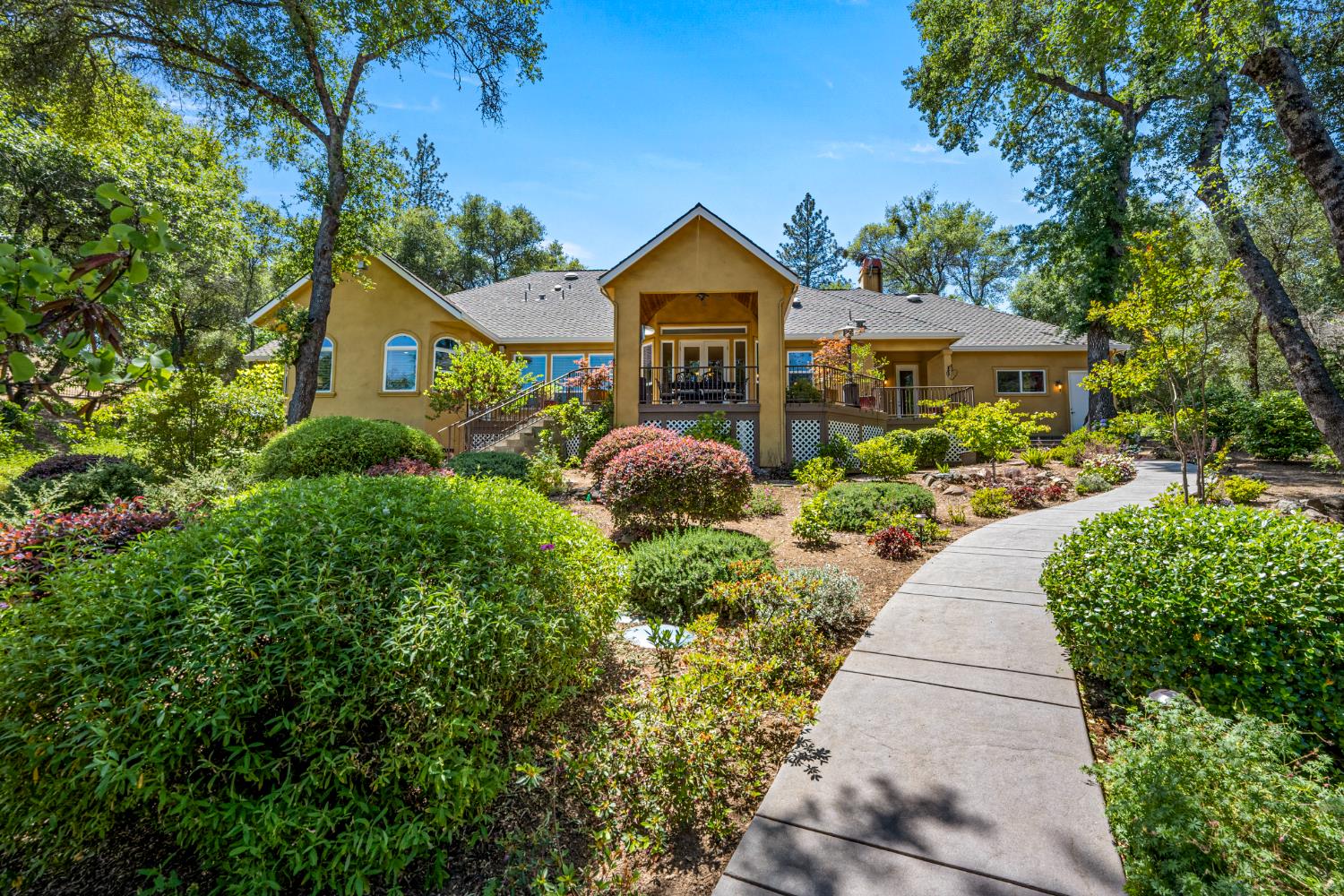 Detail Gallery Image 53 of 80 For 2611 Golden Fawn Trl, Shingle Springs,  CA 95682 - 4 Beds | 4/2 Baths