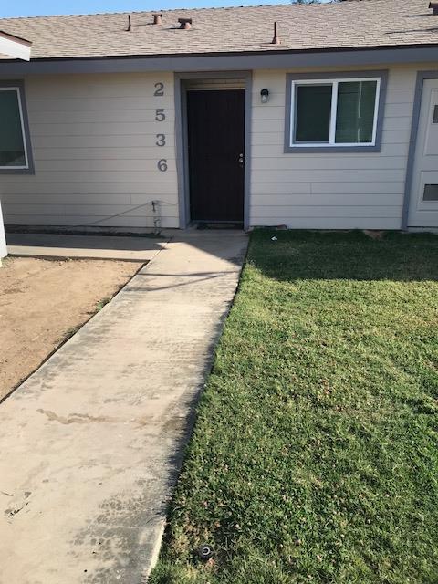 W Chestnut Court, Visalia, California image 7
