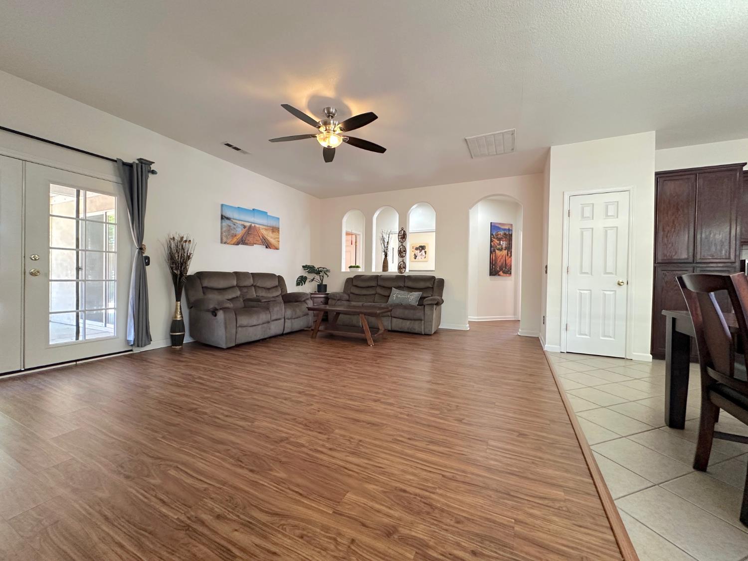 Ives Street, Modesto, California image 9