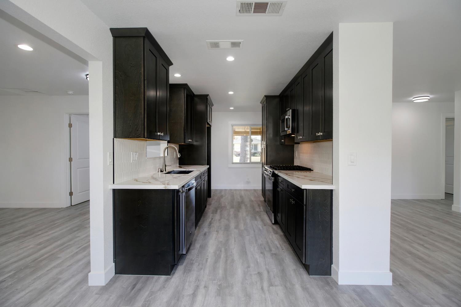 Longcroft Street, West Sacramento, California image 20