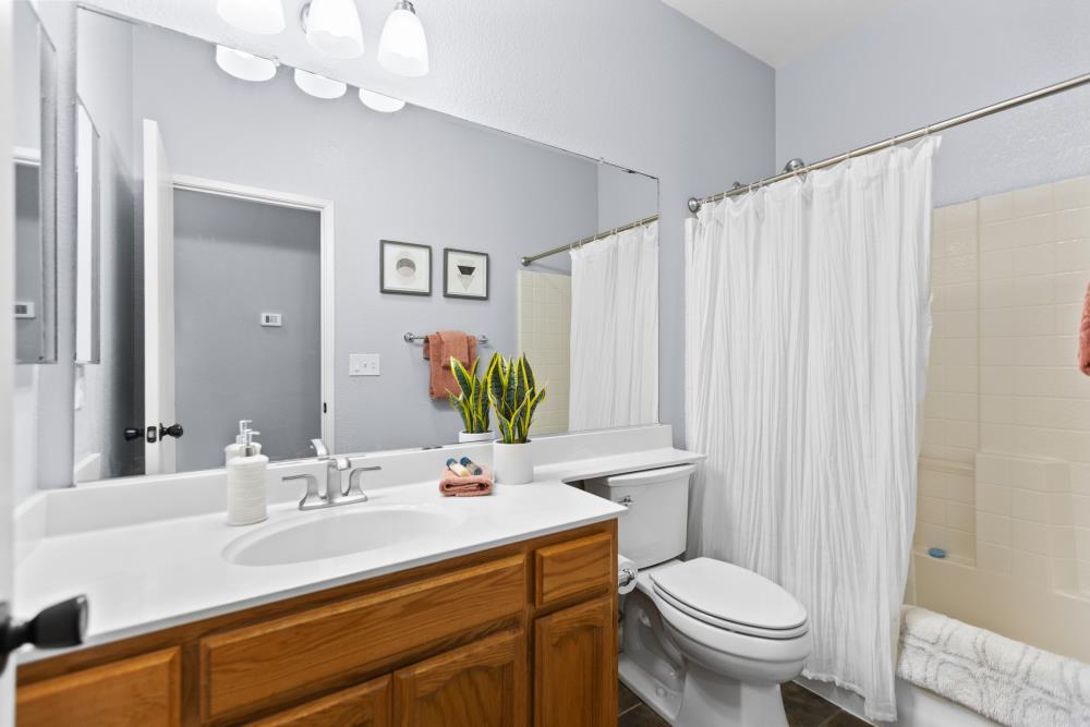 Sage Glen Way, Elk Grove, California image 26