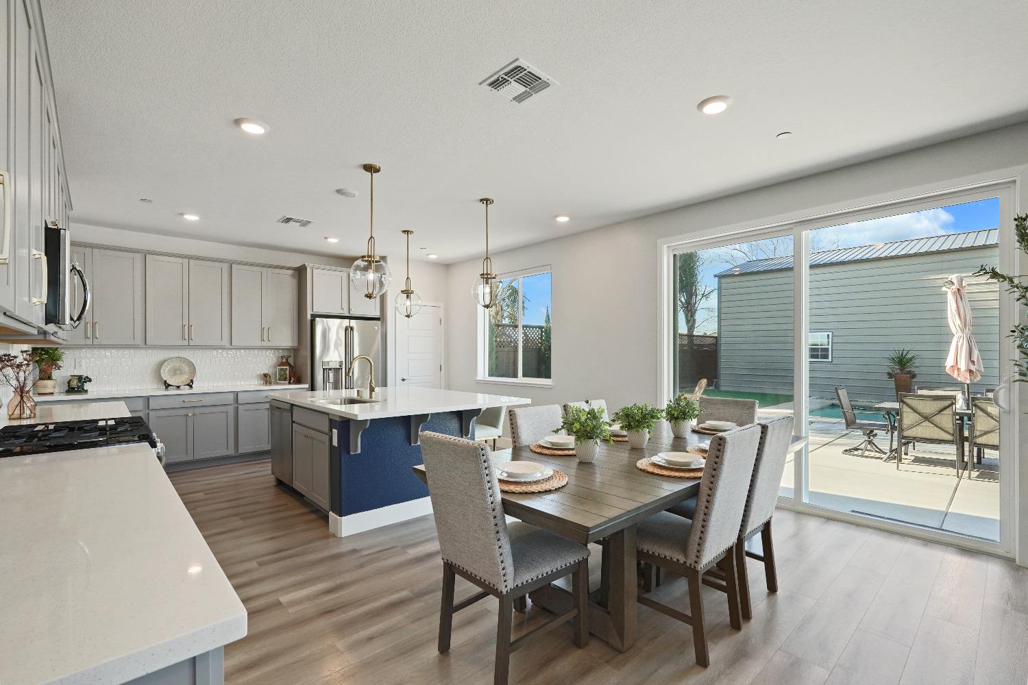 Pritchard Court, Galt, California image 21