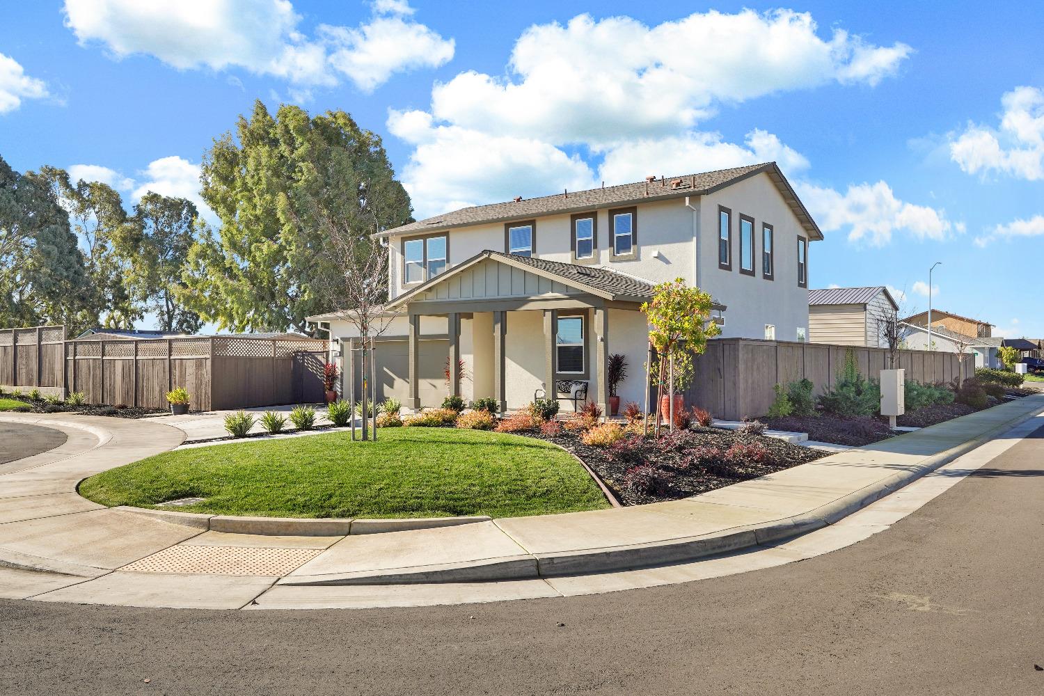 Pritchard Court, Galt, California image 4