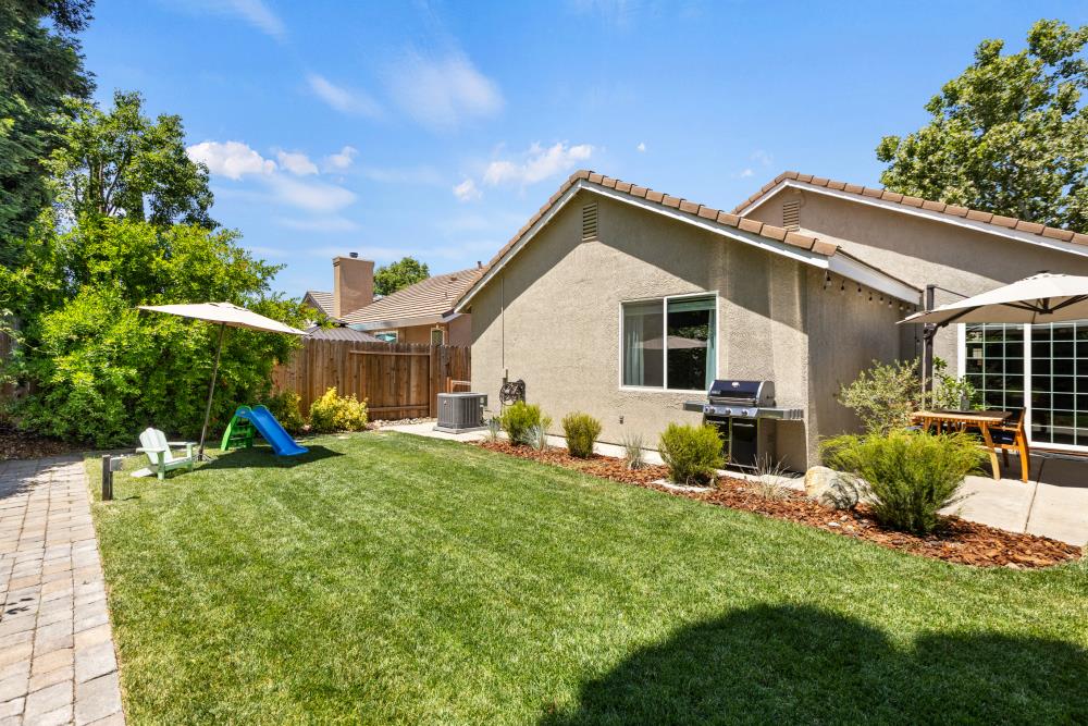 Sage Glen Way, Elk Grove, California image 41