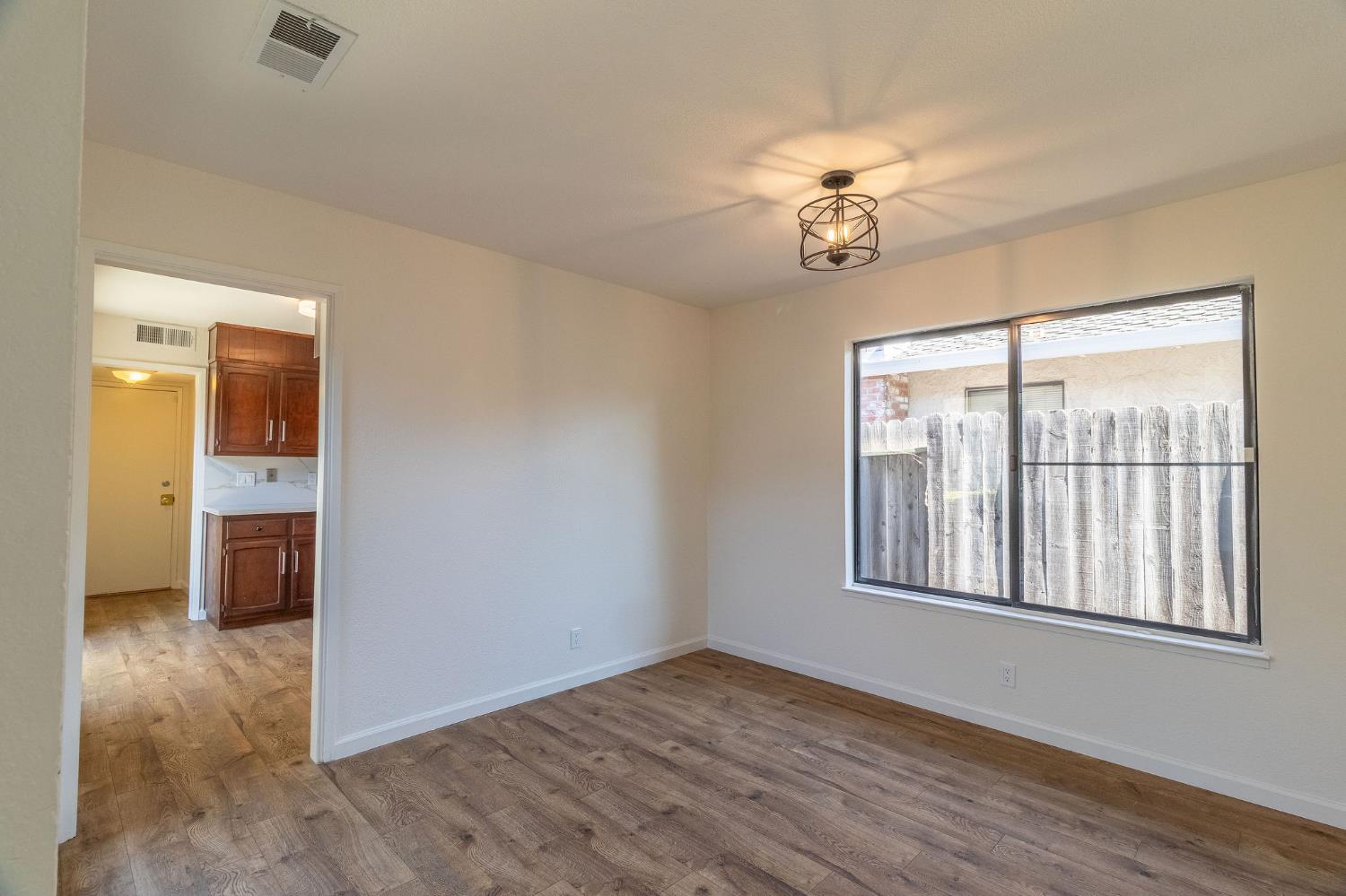Lorenzo Lane, Stockton, California image 9