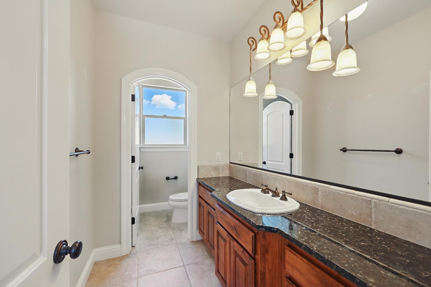 Ridgewood Way, Chowchilla, California image 33