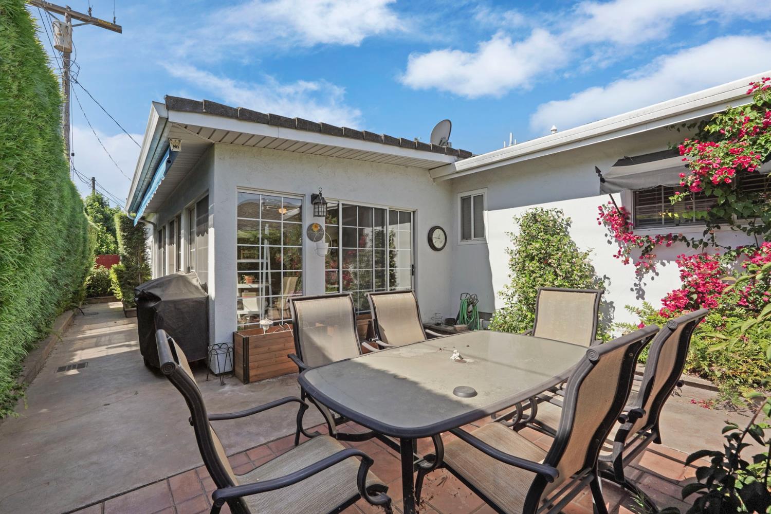 Lakewood Drive, Lodi, California image 37