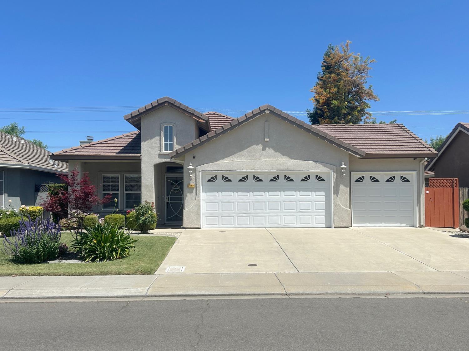 Ives Street, Modesto, California image 1