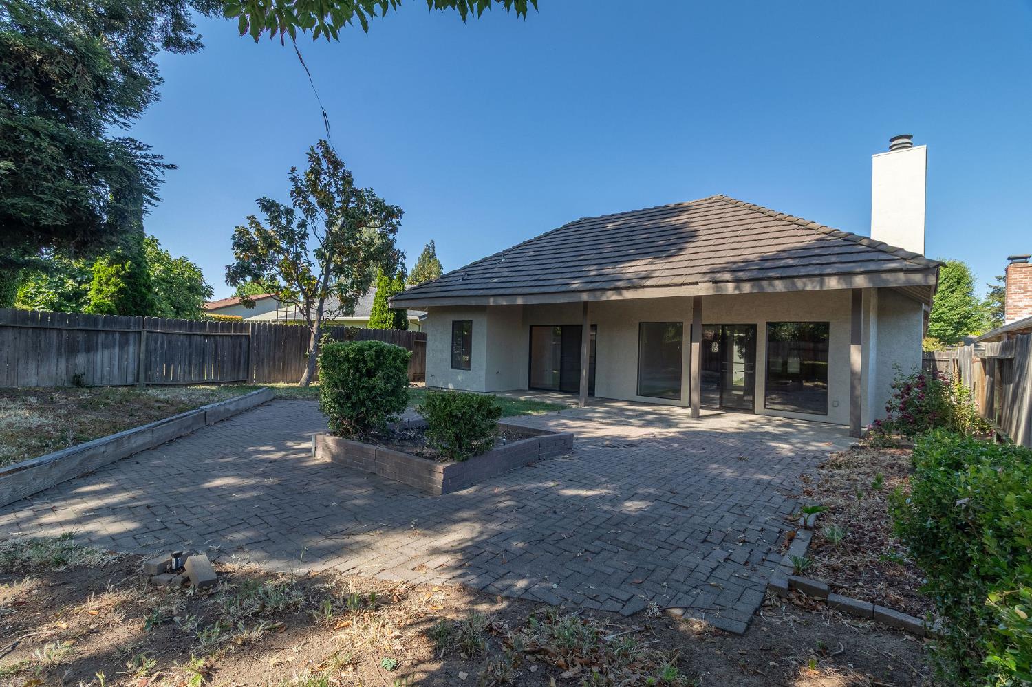 Lorenzo Lane, Stockton, California image 27