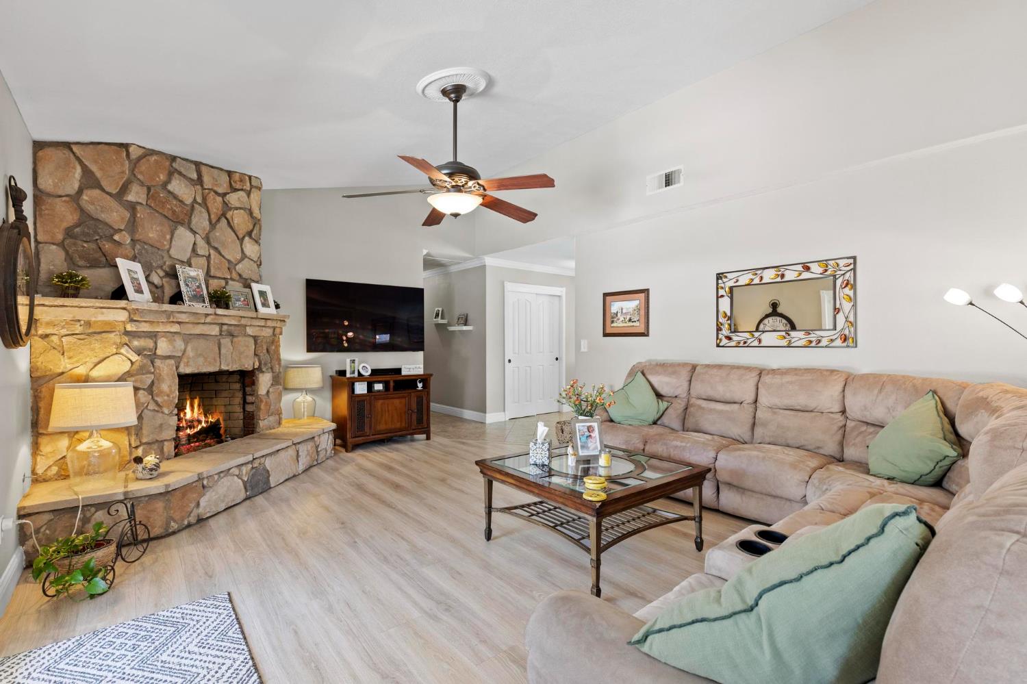 Northridge Drive, Yuba City, California image 18