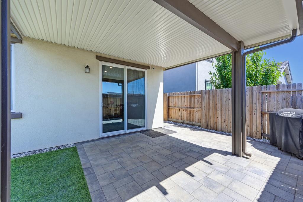 Sienna Bluff Place, Folsom, California image 45