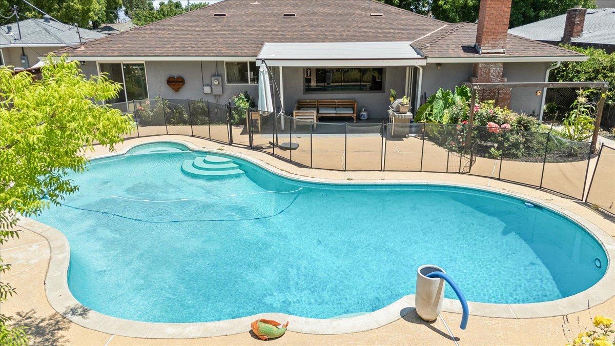 Sherwood Avenue, Modesto, California image 42