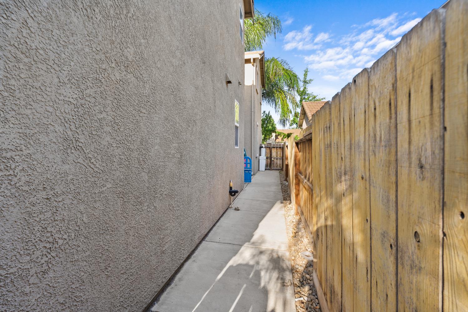 Colma Avenue, Merced, California image 46