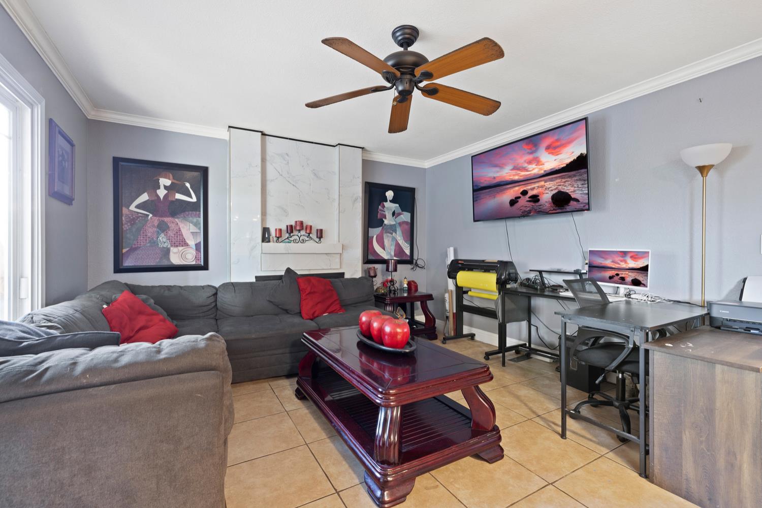 Parkside Drive, Tracy, California image 10