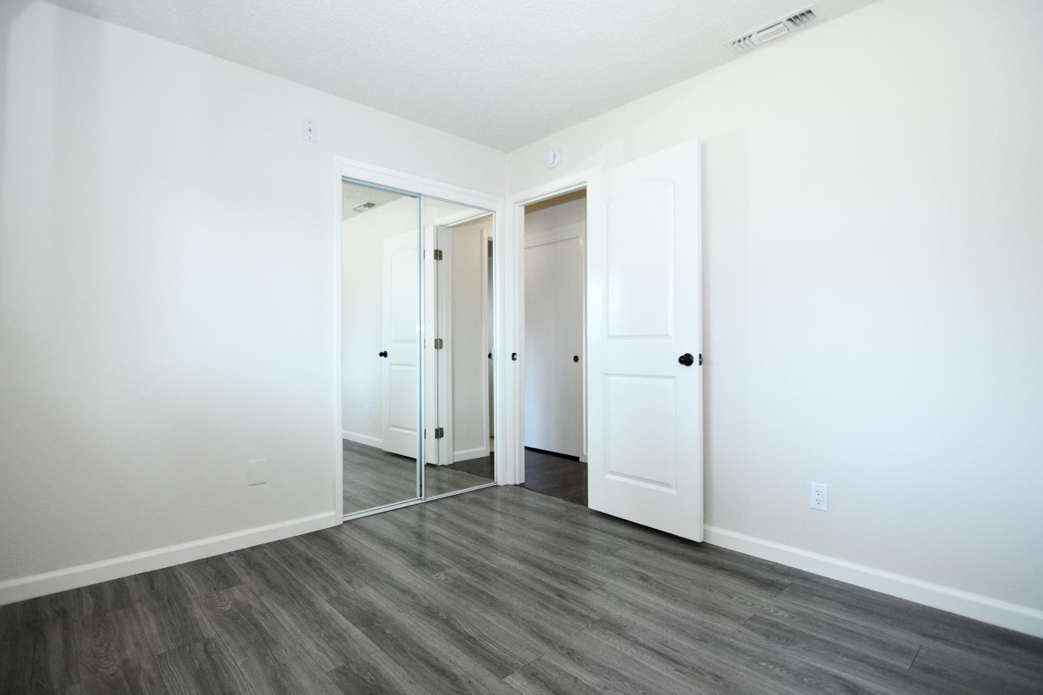 Bluefield Avenue, Turlock, California image 20
