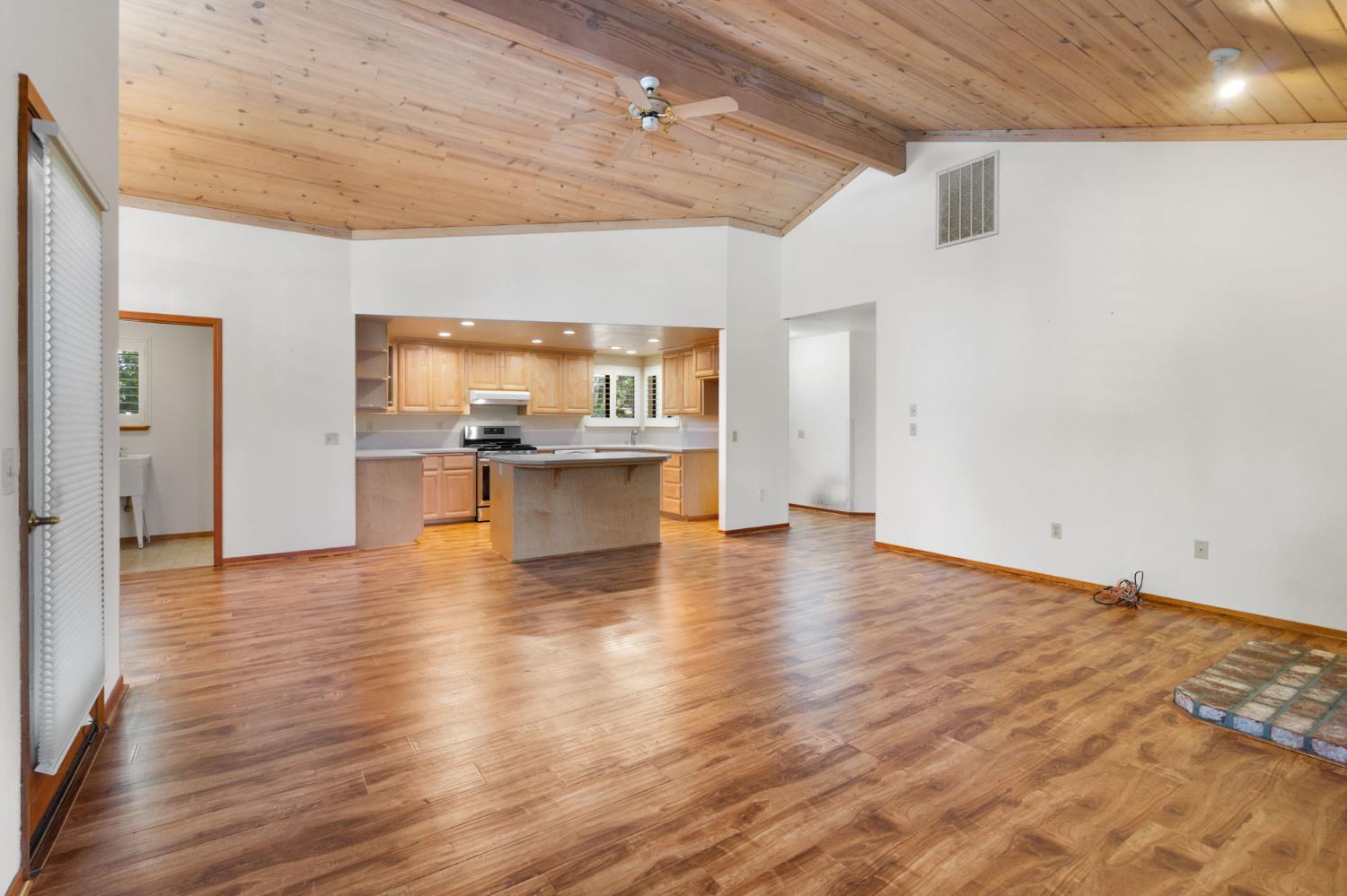 Del Vista Court, Grass Valley, California image 13