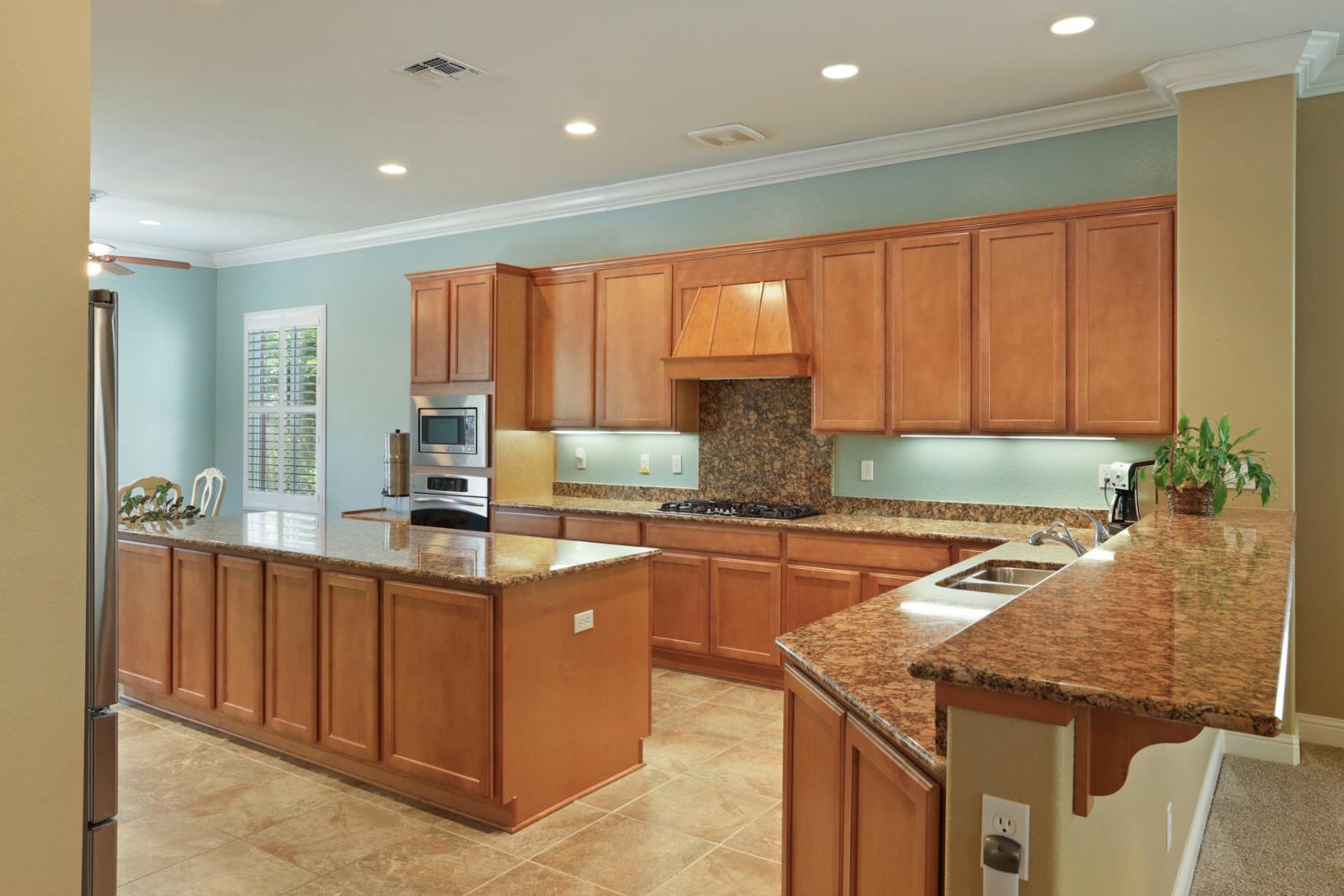 Detail Gallery Image 20 of 74 For 2424 Ashbridge Ln, Manteca,  CA 95336 - 2 Beds | 2/1 Baths