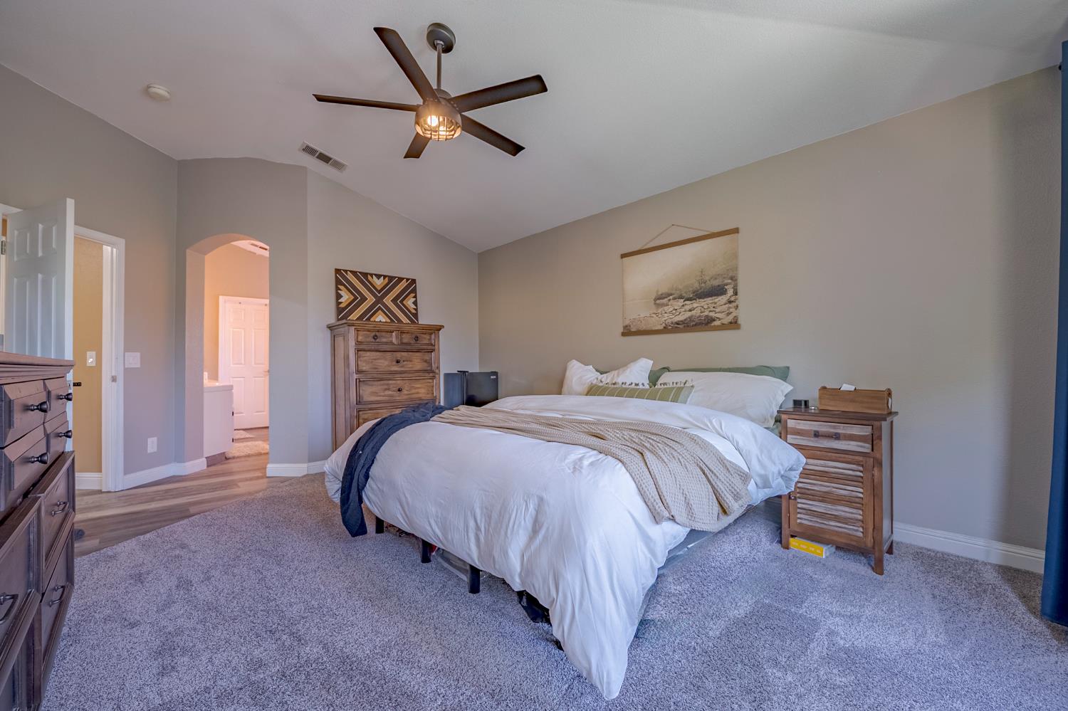 La Quinta Court, Merced, California image 41