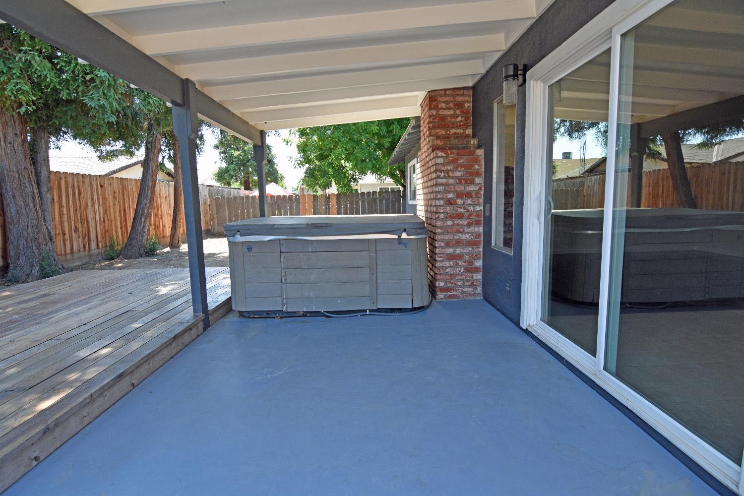Bluefield Avenue, Turlock, California image 28