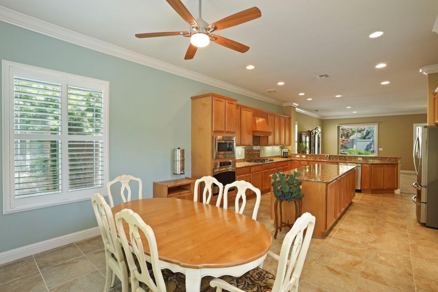 Detail Gallery Image 21 of 74 For 2424 Ashbridge Ln, Manteca,  CA 95336 - 2 Beds | 2/1 Baths