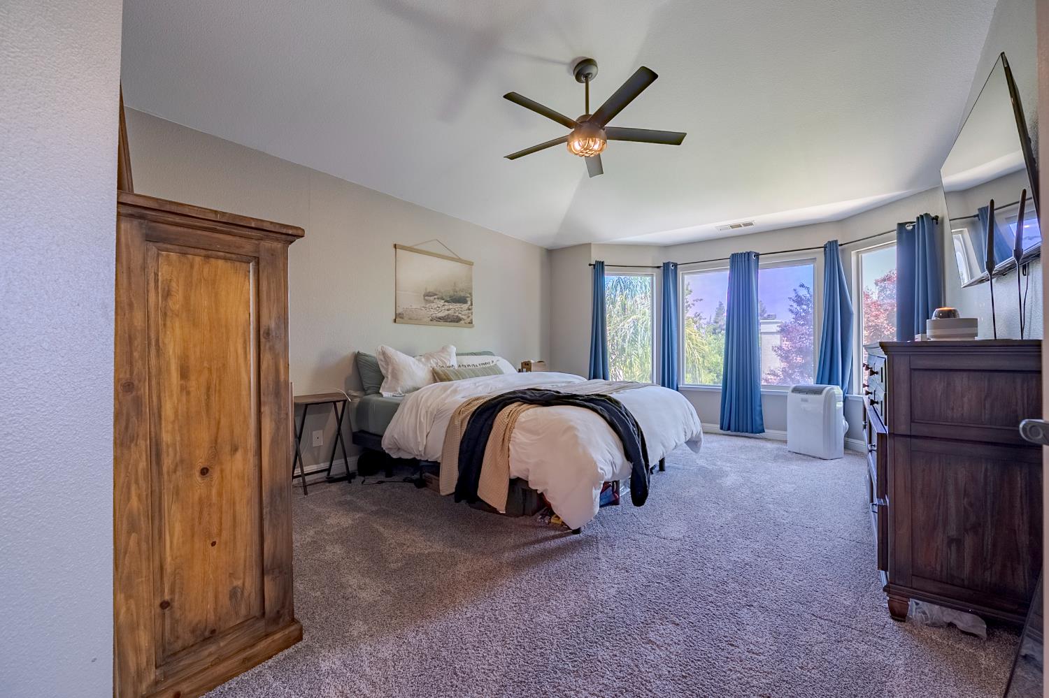 La Quinta Court, Merced, California image 40