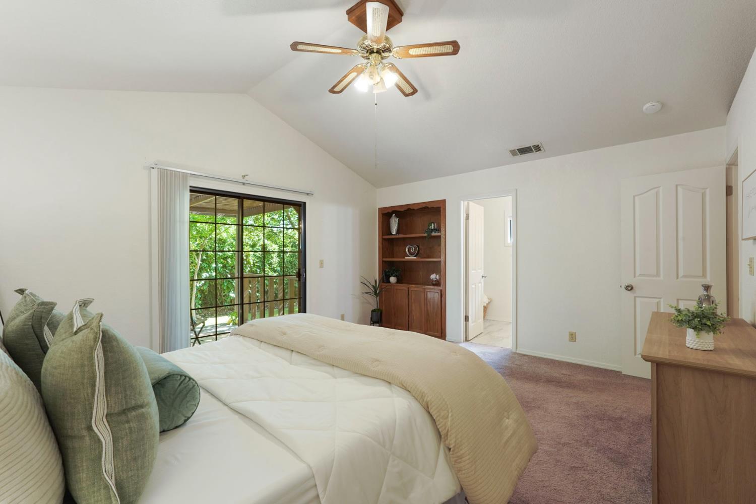 Detail Gallery Image 26 of 39 For 2316 Yosemite Ave, Escalon,  CA 95320 - 3 Beds | 2 Baths