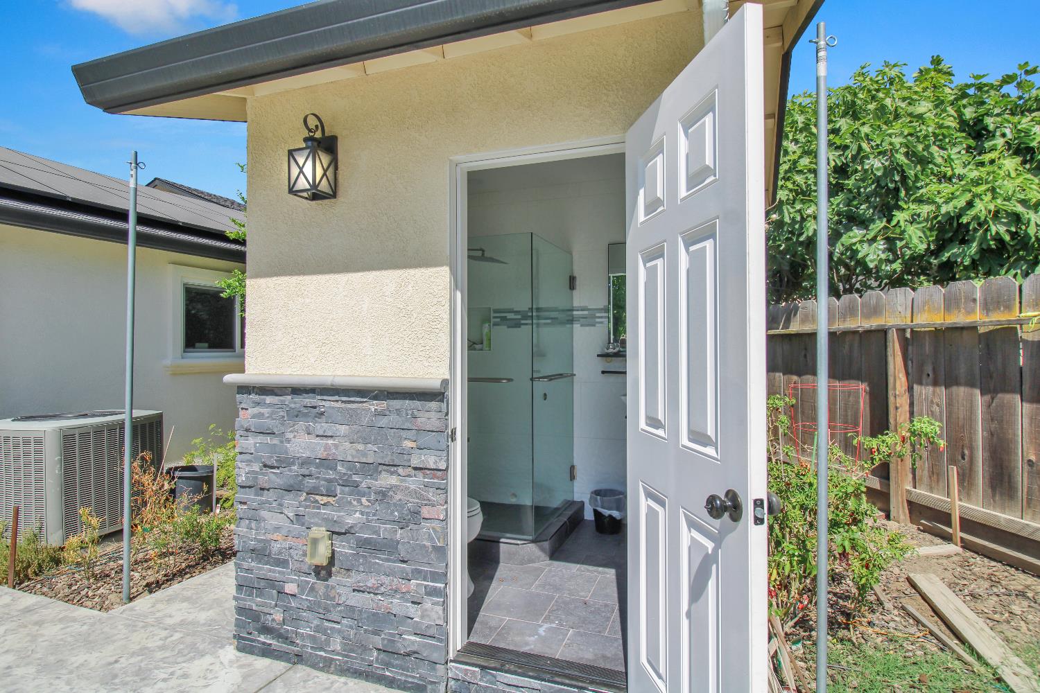 Maryanna Court, Modesto, California image 47