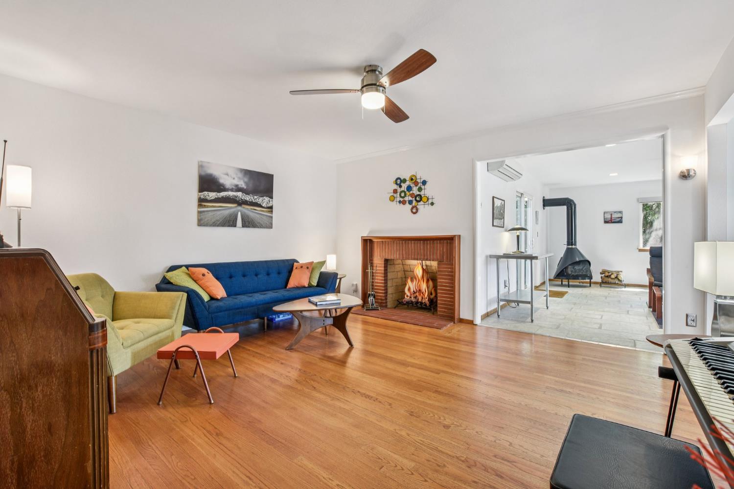 Cedarhurst Way, Carmichael, California image 4