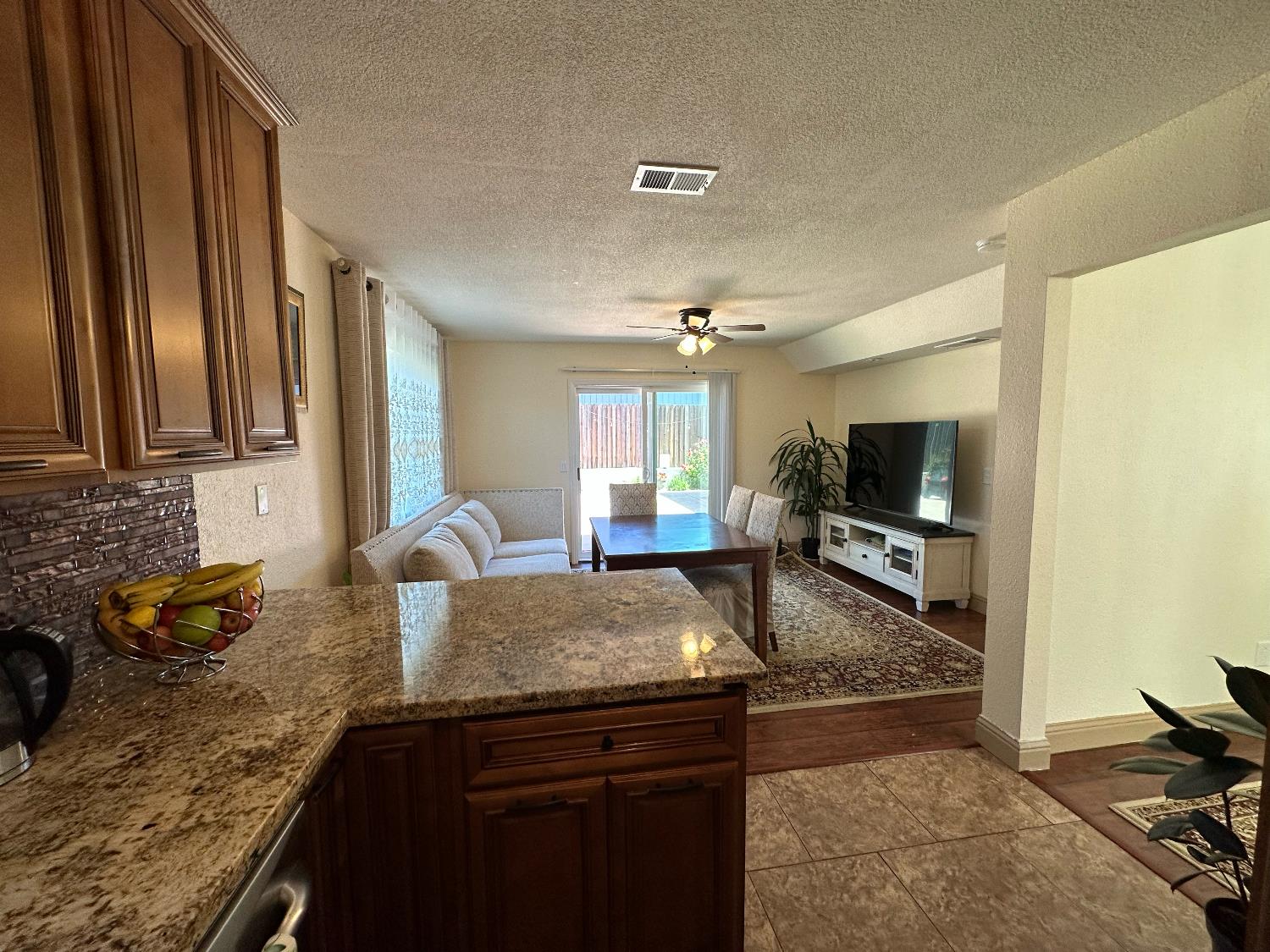 Holworthy Way, Sacramento, California image 14