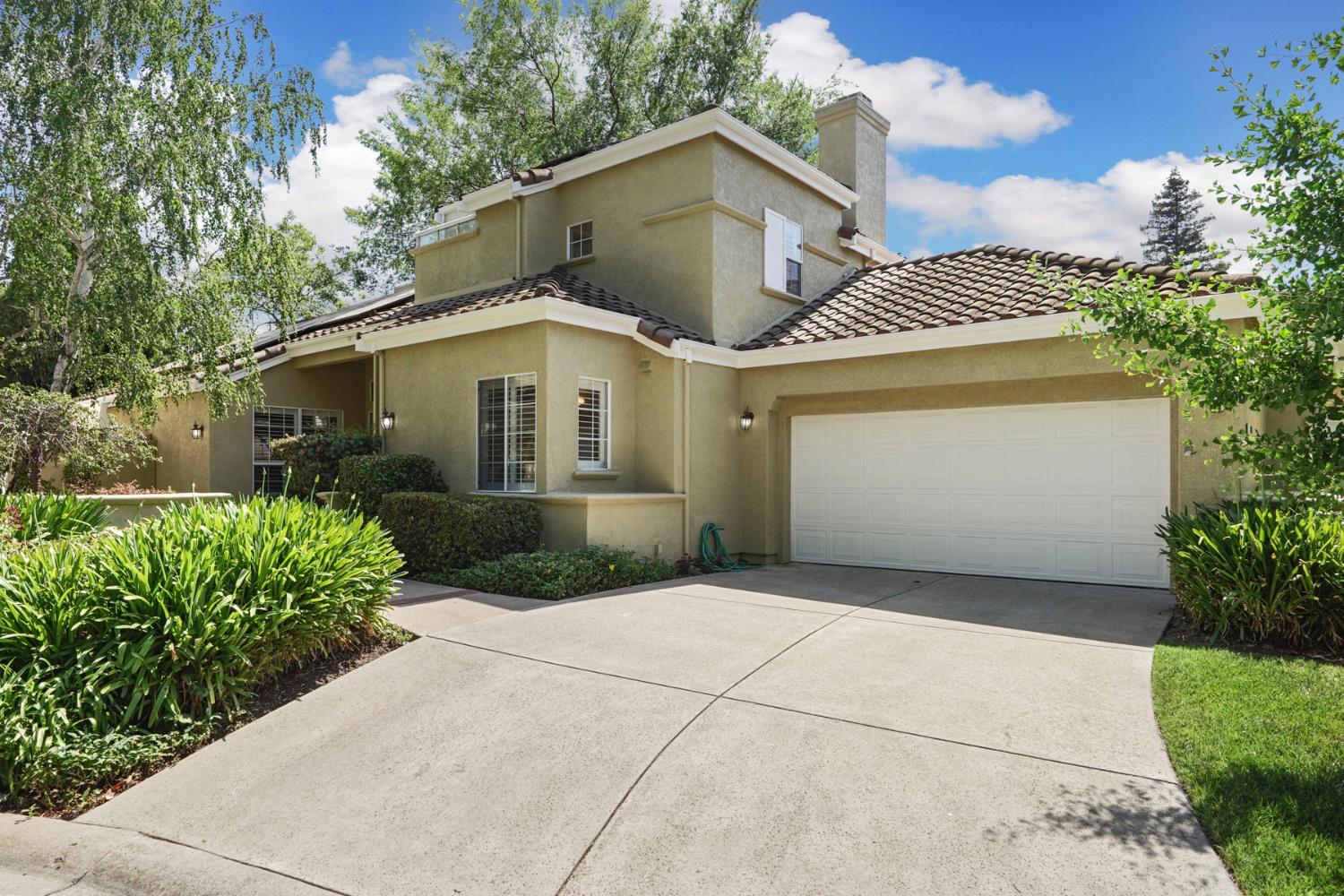Annandale Court, Stockton, California image 2