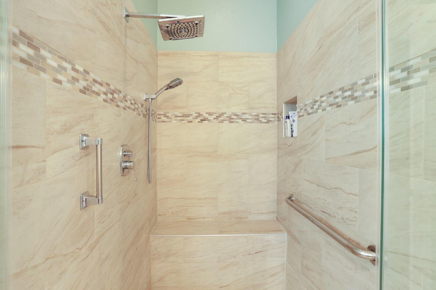Detail Gallery Image 40 of 74 For 2424 Ashbridge Ln, Manteca,  CA 95336 - 2 Beds | 2/1 Baths