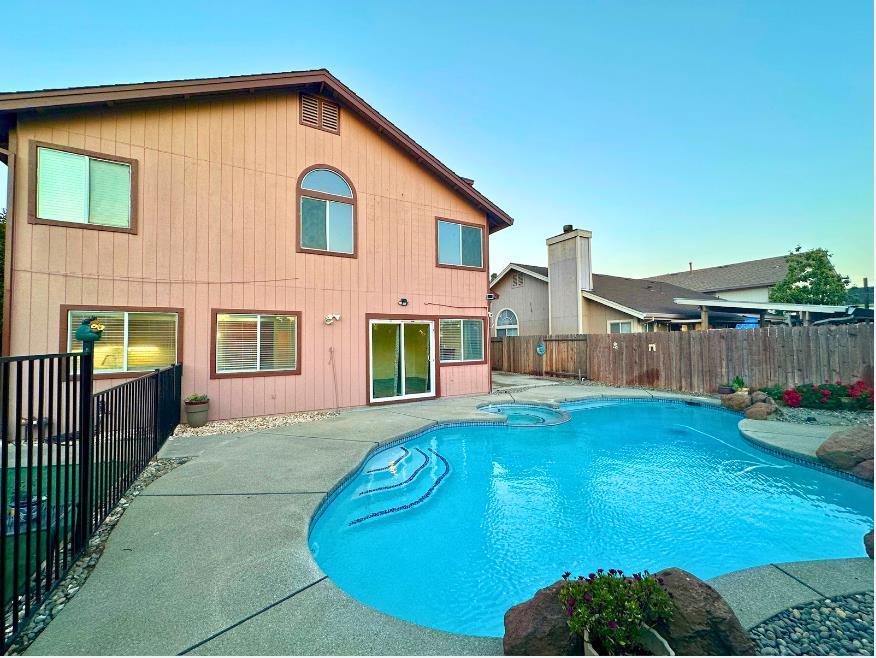 Exbourne Circle, Sacramento, California image 18