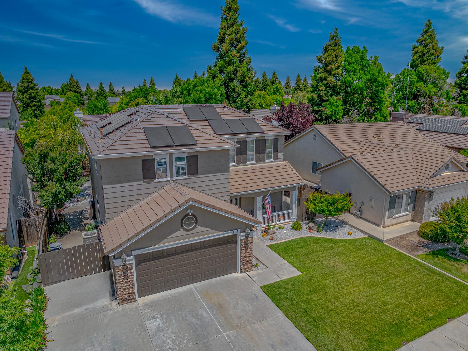 La Quinta Court, Merced, California image 6